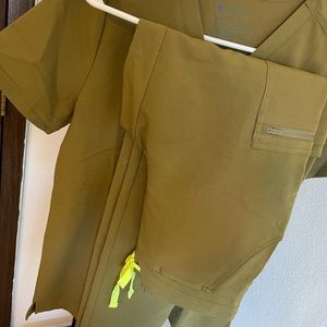 Never worn figs scrubs martini olive